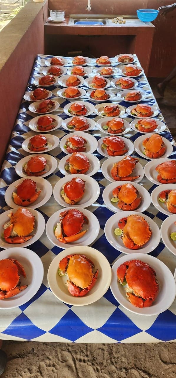 Piatti pronti per il pranzo durante l’escursione