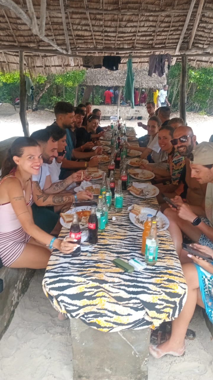 Pranzo condiviso a Waka Waka